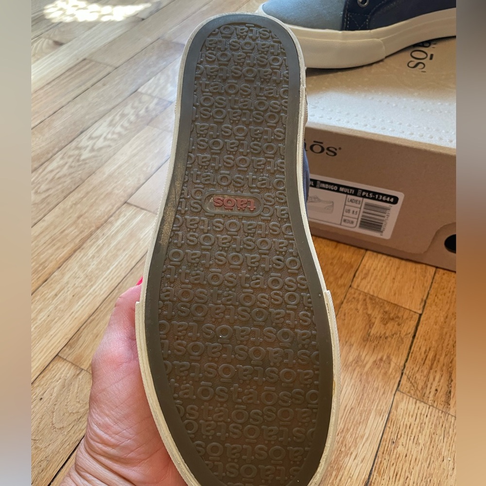Taos Footwear Blue and Cream Sneakers - Picture 11 of 13